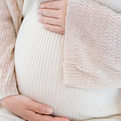 2）至于外卖业务🕥，由于变🇳🇵现率持续走高，⛲且广告收💛🇦🇷